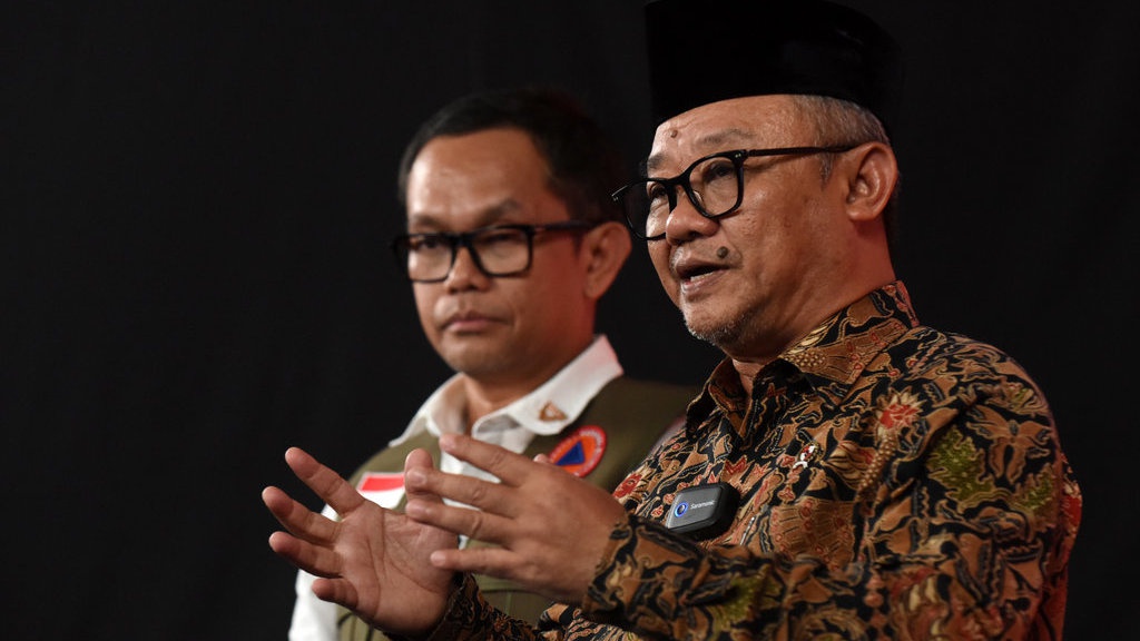 Abdul Mu'ti Respons Guru Non-ASN Dilarang Mengajar Mulai 2027 Abdul Mu'ti Respons Guru Non-ASN Dilarang Mengajar Mulai 2027