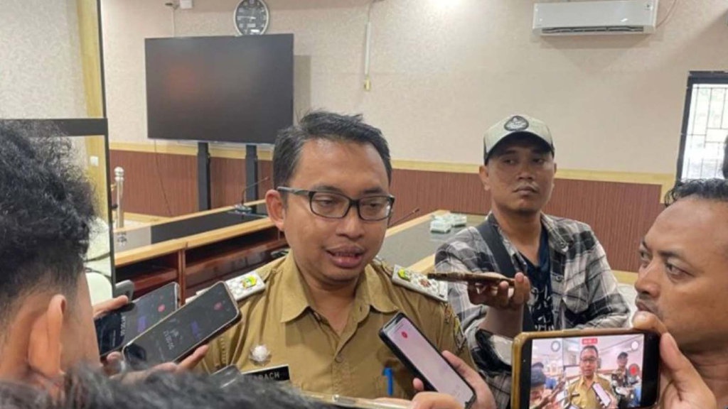 DLH Serang Hentikan Sementara Kiriman Sampah dari Kota Tangsel DLH Serang Hentikan Sementara Kiriman Sampah dari Kota Tangsel