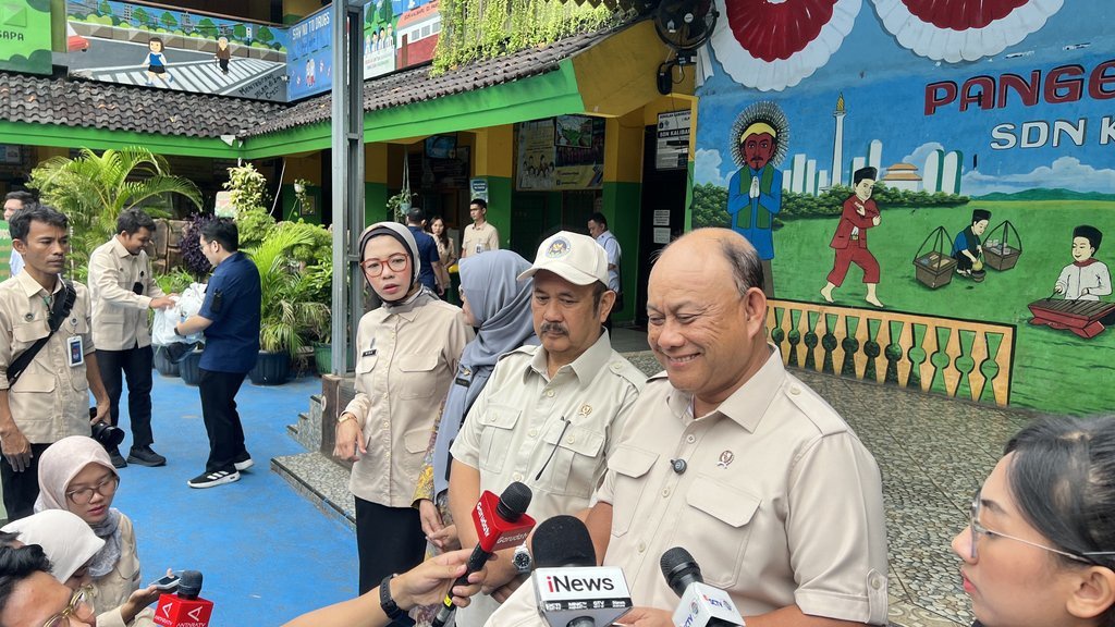 BGN: Dua Siswa Korban Tabrak Mobil MBG Belum Masuk Sekolah BGN: Dua Siswa Korban Tabrak Mobil MBG Belum Masuk Sekolah