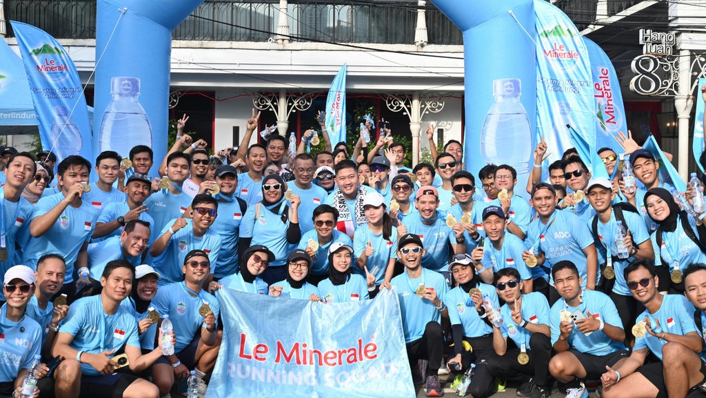 Le Minerale Running Squad Berlari untuk Palestina Le Minerale Running Squad Berlari untuk Palestina