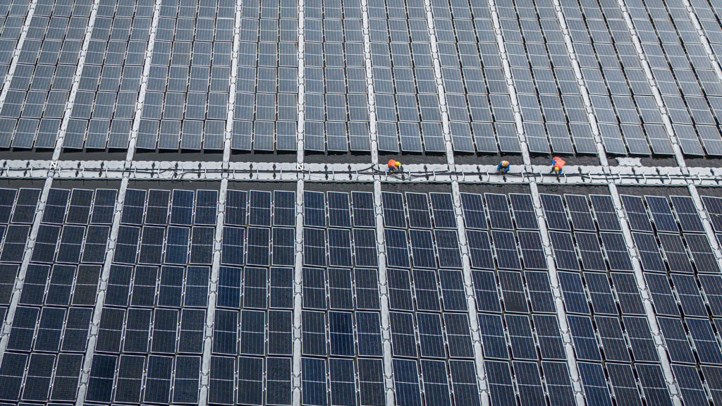 Pemerintah akan Percepat Proyek Pembangunan PLTS 100 Gigawatt Pemerintah akan Percepat Proyek Pembangunan PLTS 100 Gigawatt
