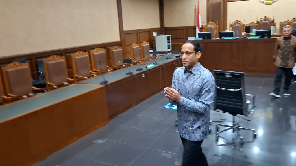 Nadiem Bantah Terima Rp809 M, Sebut Ada Kekeliruan Investigasi Nadiem Bantah Terima Rp809 M, Sebut Ada Kekeliruan Investigasi