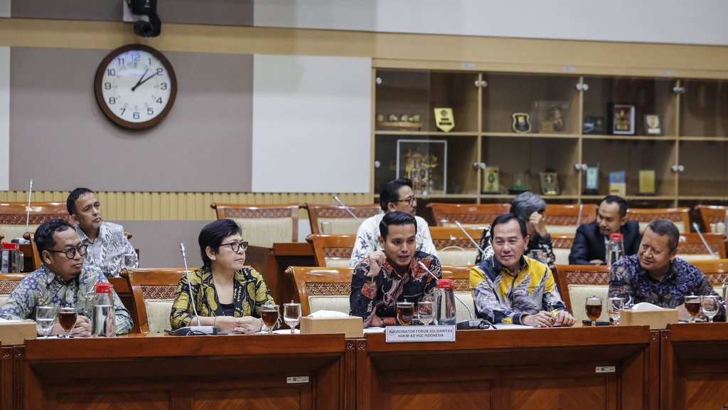 Hakim Ad Hoc Curhat ke DPR Tak Dapat Gaji Pokok Selama 13 Tahun Hakim Ad Hoc Curhat ke DPR Tak Dapat Gaji Pokok Selama 13 Tahun