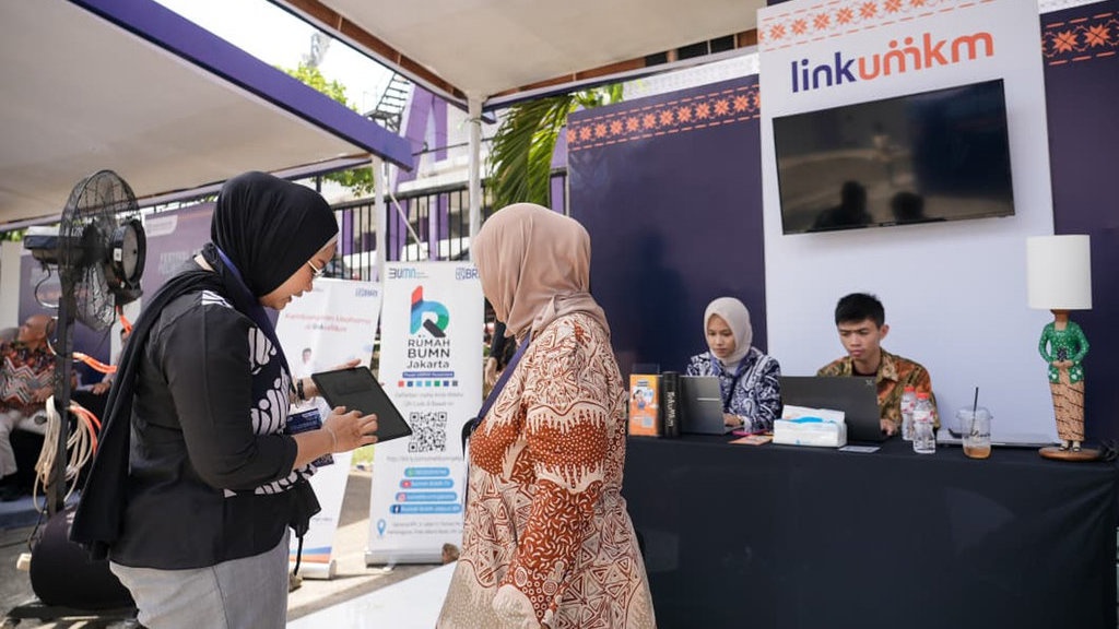 Usaha Camilan dari Resep Keluarga Naik Kelas Lewat LinkUMKM BRI Usaha Camilan dari Resep Keluarga Naik Kelas Lewat LinkUMKM BRI