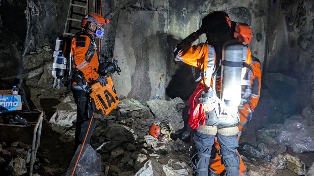 Tim SAR Setop Operasi Pencarian Korban Tambang Antam di Bogor Tim SAR Setop Operasi Pencarian Korban Tambang Antam di Bogor