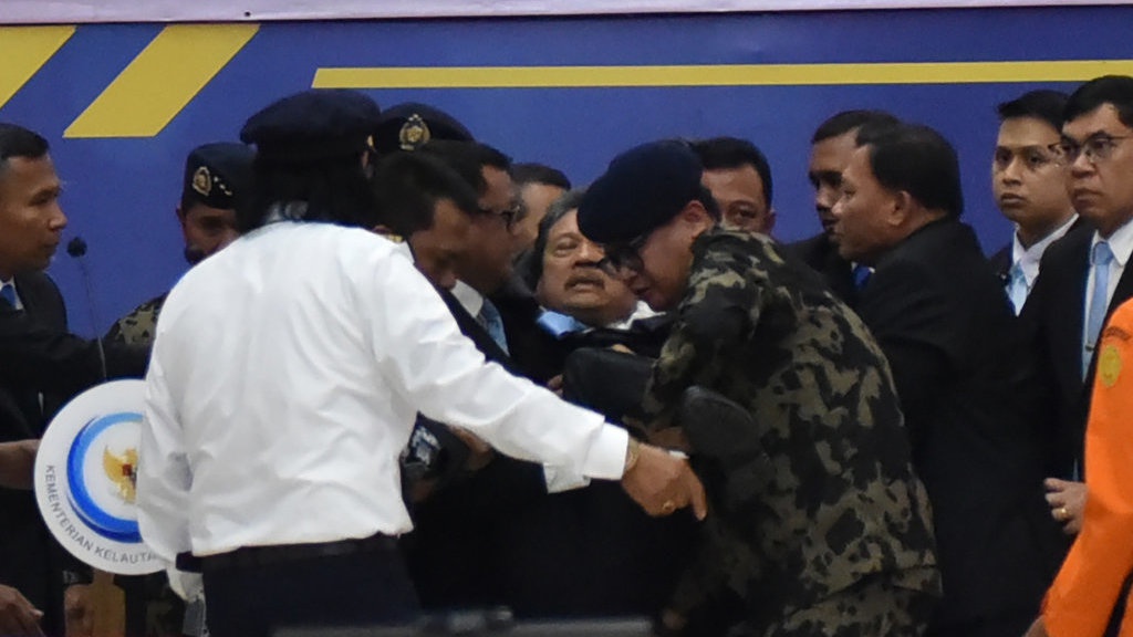 Sempat Pingsan, Kondisi Menteri KKP Dikabarkan Telah Membaik Sempat Pingsan, Kondisi Menteri KKP Dikabarkan Telah Membaik