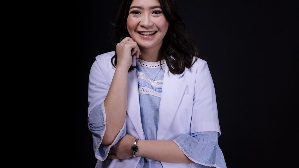 Profil Adela Kanasya & Akankah Gantikan Ayahnya, Adies di DPR? Profil Adela Kanasya & Akankah Gantikan Ayahnya, Adies di DPR?