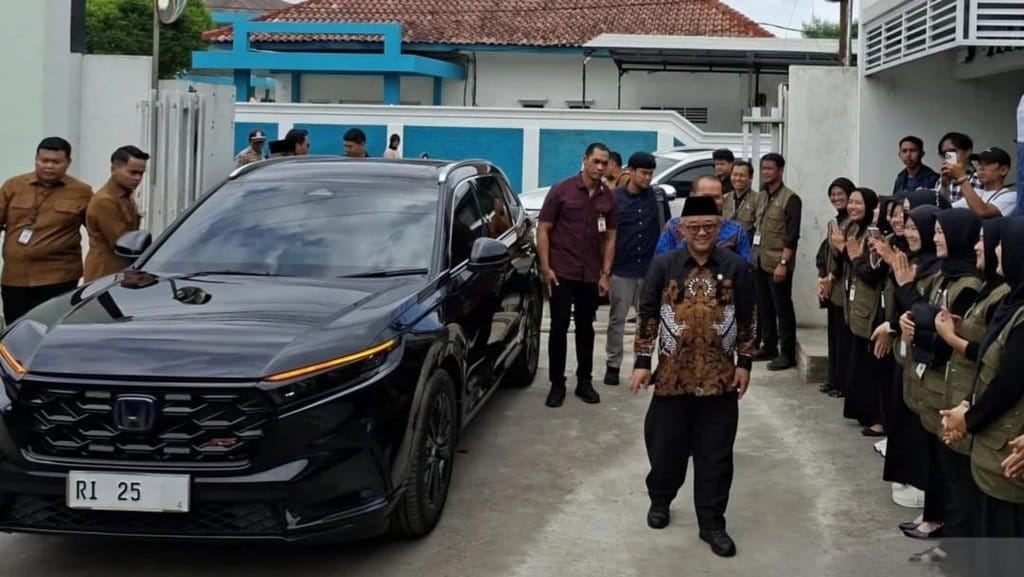 Mendikdasmen: Pemerintah Cari Solusi Nasib Guru PPPK Paruh Waktu Mendikdasmen: Pemerintah Cari Solusi Nasib Guru PPPK Paruh Waktu