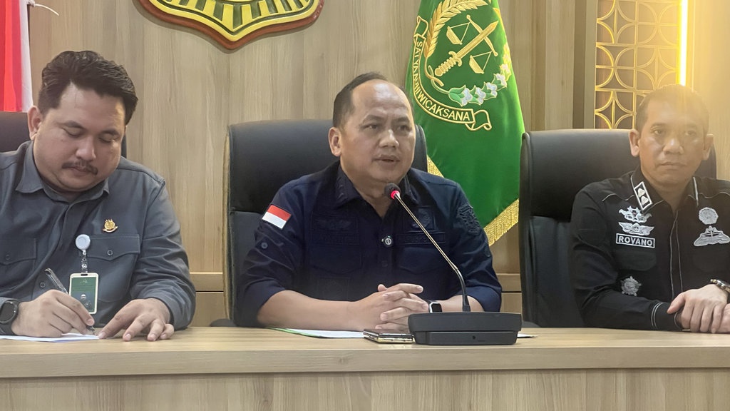 Kejagung: 4 Eks Kajari Lakukan Pelanggaran Jadi Jaksa Fungsional Kejagung: 4 Eks Kajari Lakukan Pelanggaran Jadi Jaksa Fungsional