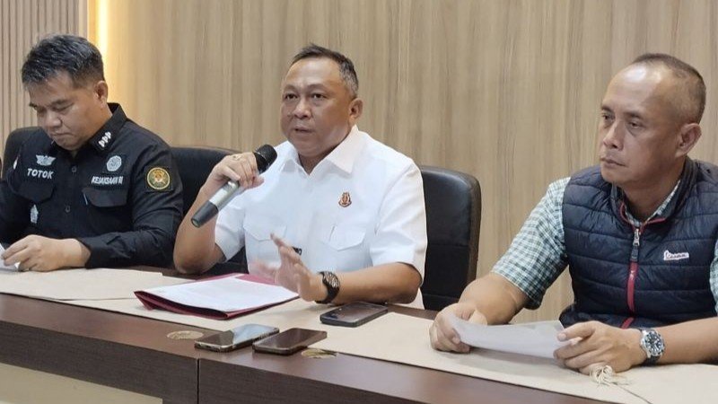 Korupsi Irigasi, Anggota DPRD Muara Enim & Anak Kena OTT Kejati Korupsi Irigasi, Anggota DPRD Muara Enim & Anak Kena OTT Kejati