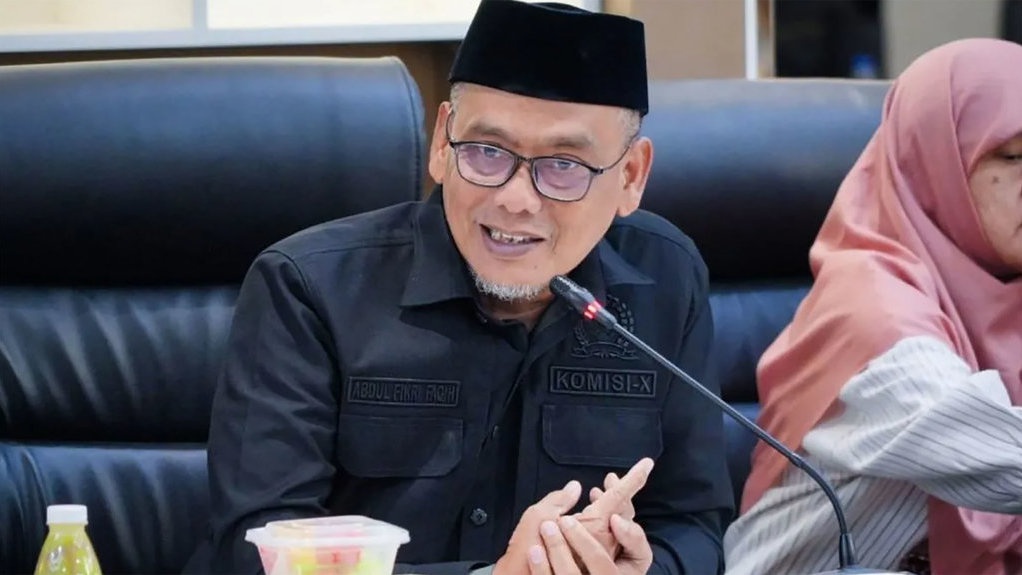 DPR Minta Pemerintah Kaji Cermat Rencana Bangun 10 Kampus Baru DPR Minta Pemerintah Kaji Cermat Rencana Bangun 10 Kampus Baru