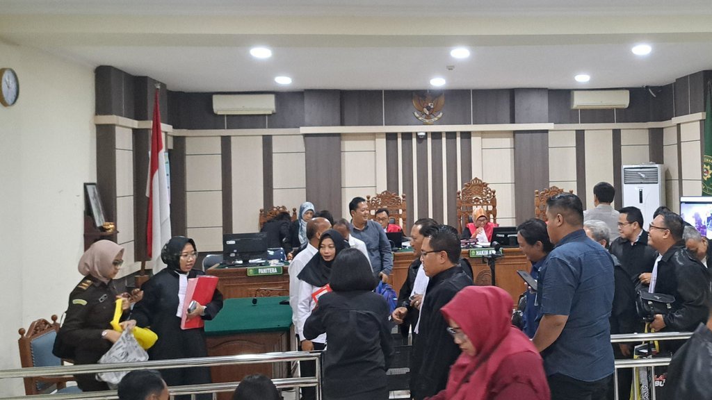 Eks Pegawai Bank Pasar Semarang Didakwa Korupsi Kredit Rp5,2 M Eks Pegawai Bank Pasar Semarang Didakwa Korupsi Kredit Rp5,2 M