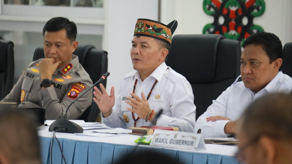 Gubernur Kalteng Harap Program KHBS Penuhi Kebutuhan Dasar Warga Gubernur Kalteng Harap Program KHBS Penuhi Kebutuhan Dasar Warga