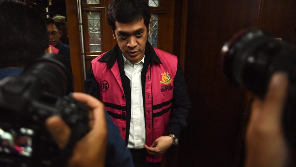 MA Tolak Kasasi Kerry Adrianto, Tetap Dihukum 15 Tahun Penjara MA Tolak Kasasi Kerry Adrianto, Tetap Dihukum 15 Tahun Penjara