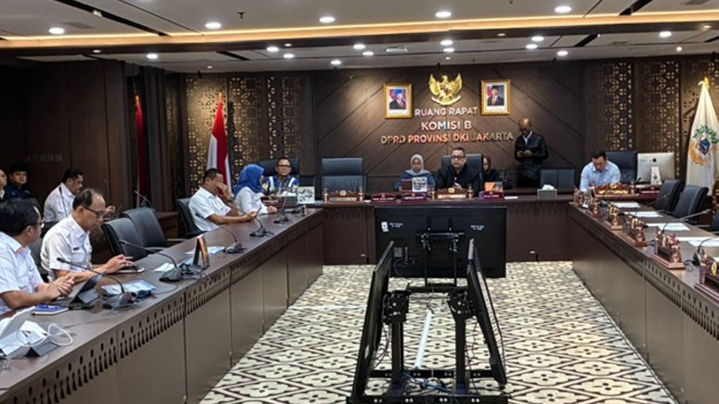 DPRD DKI Dukung Perumda Pasar Jaya Mandiri Kelola Sampah DPRD DKI Dukung Perumda Pasar Jaya Mandiri Kelola Sampah
