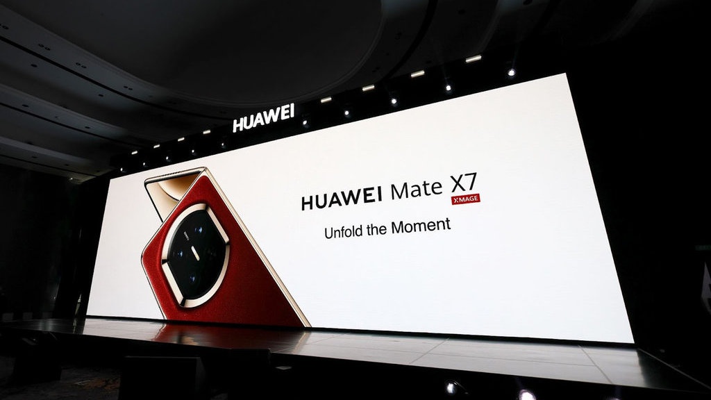 HUAWEI Mate X7 Resmi Masuk RI, Simak Harga dan Keunggulannya! HUAWEI Mate X7 Resmi Masuk RI, Simak Harga dan Keunggulannya!