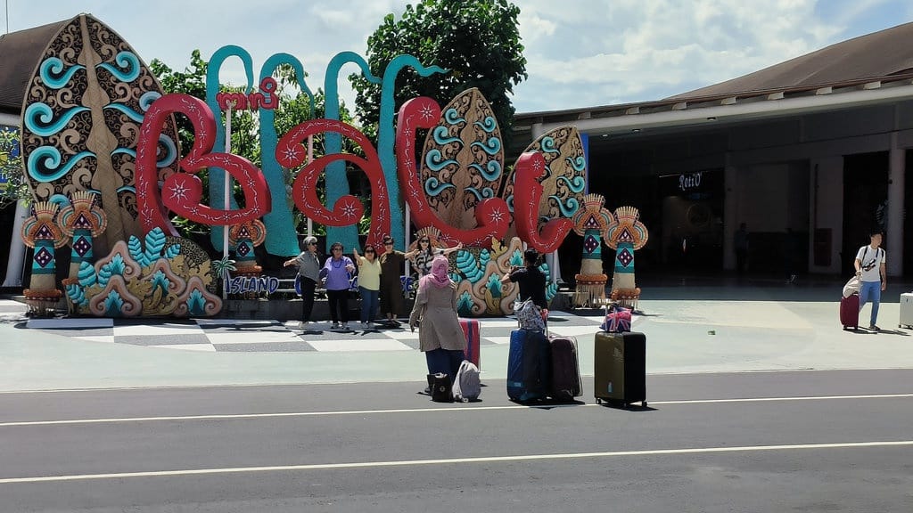 15 Penerbangan Ngurah Rai Dibatalkan Imbas Abu Vulkanik Krakatau 15 Penerbangan Ngurah Rai Dibatalkan Imbas Abu Vulkanik Krakatau