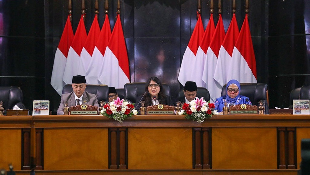 DPRD DKI Bahas Ranperda Pembangunan Keluarga dan RPPLH DPRD DKI Bahas Ranperda Pembangunan Keluarga dan RPPLH