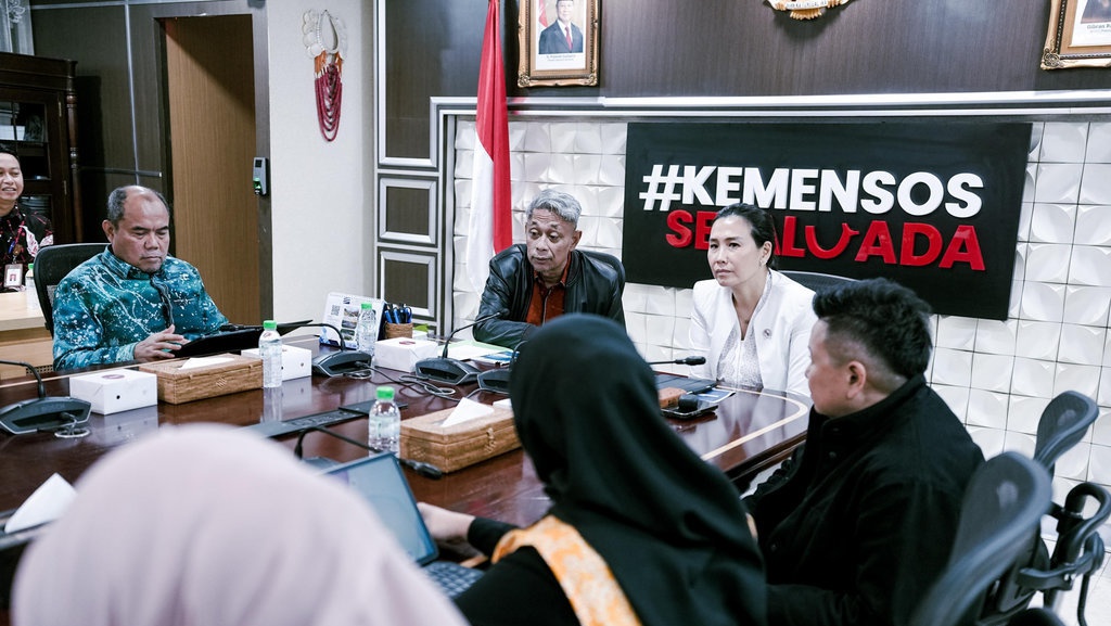 Wamensos dan Wamen PPA Bahas Pemulihan Korban Bencana Sumatera Wamensos dan Wamen PPA Bahas Pemulihan Korban Bencana Sumatera