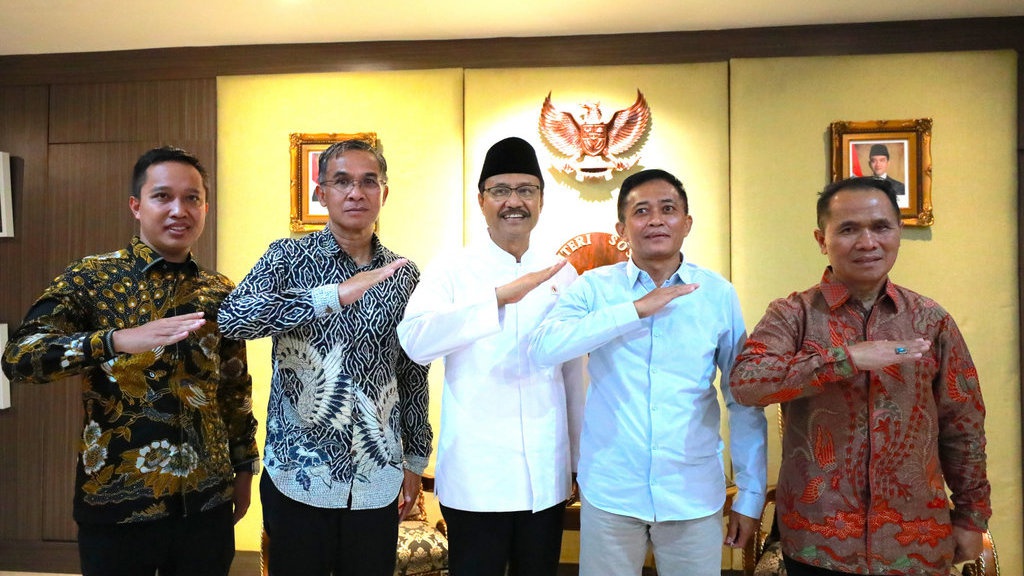 Gus Ipul Dorong Percepatan SR Permanen di Sigi dan Lombok Tengah Gus Ipul Dorong Percepatan SR Permanen di Sigi dan Lombok Tengah