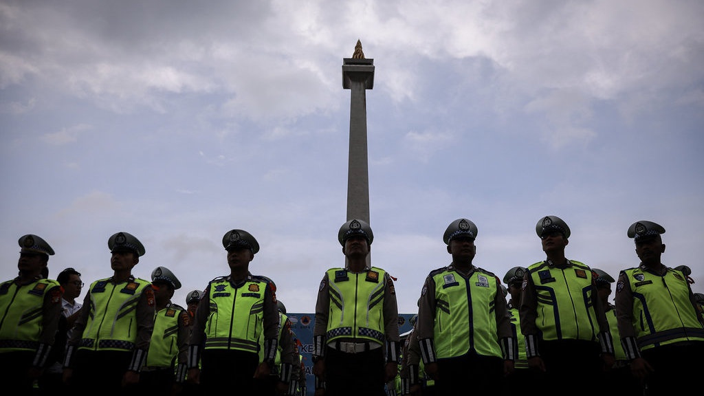 Kapolri Naikkan Pangkat Polisi yang Gugur dalam Operasi Ketupat Kapolri Naikkan Pangkat Polisi yang Gugur dalam Operasi Ketupat