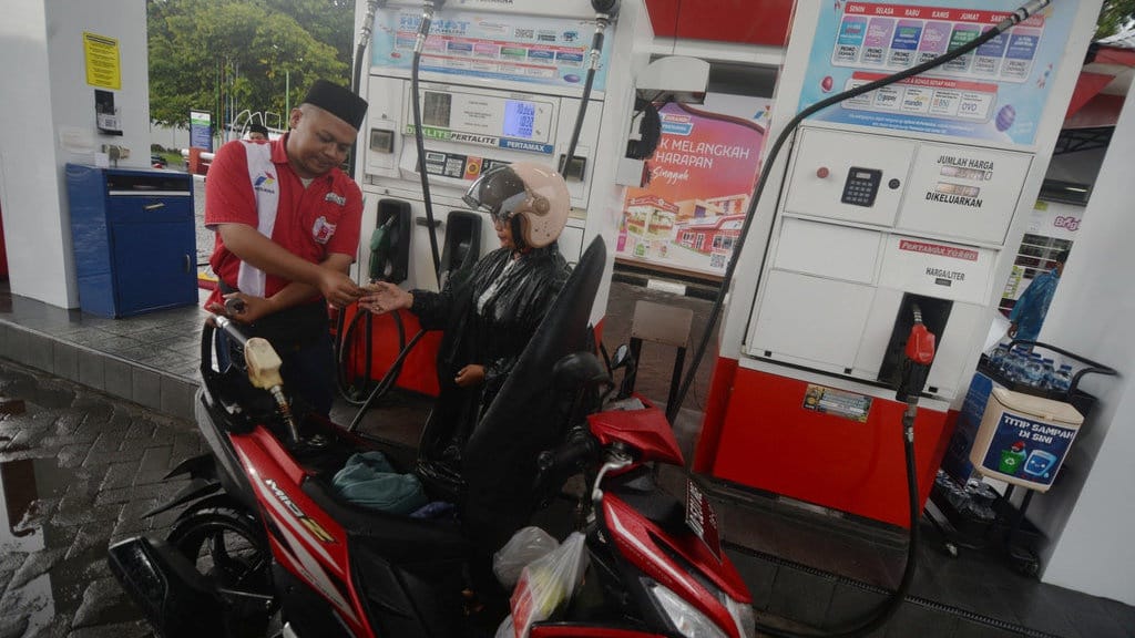 Bahlil: Harga BBM Subsidi Tidak Naik, Nonsubsidi Segera Dibahas Bahlil: Harga BBM Subsidi Tidak Naik, Nonsubsidi Segera Dibahas