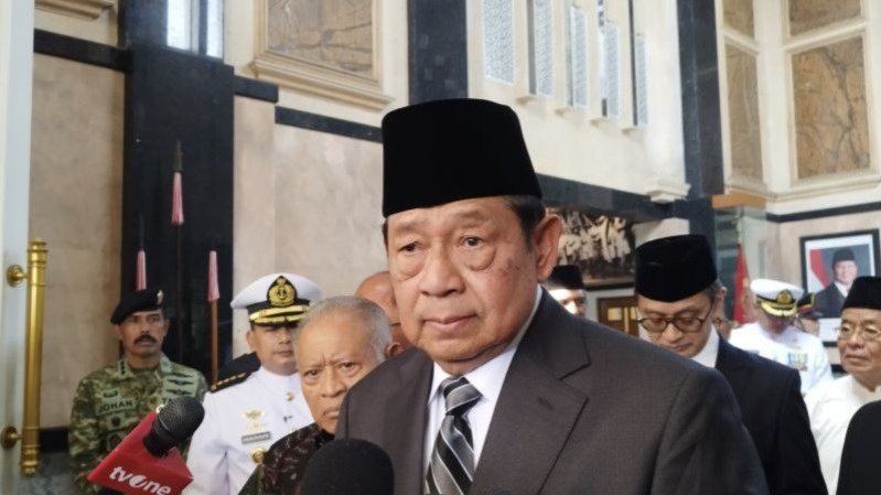 SBY Sebut Juwono Sudarsono Sosok Penting Reformasi TNI SBY Sebut Juwono Sudarsono Sosok Penting Reformasi TNI