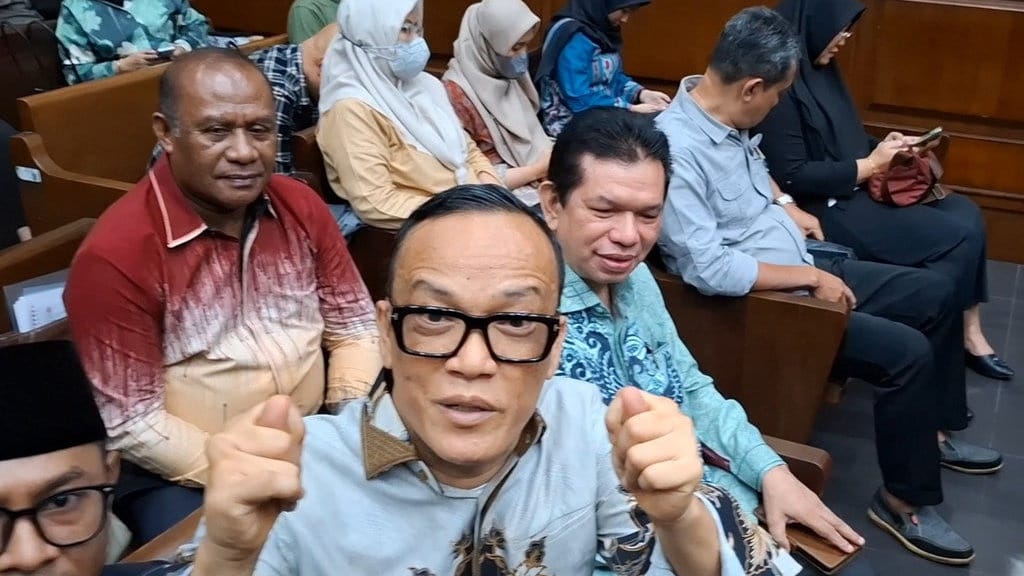 Noel Ajukan Pengalihan Penahanan ke KPK Noel Ajukan Pengalihan Penahanan ke KPK