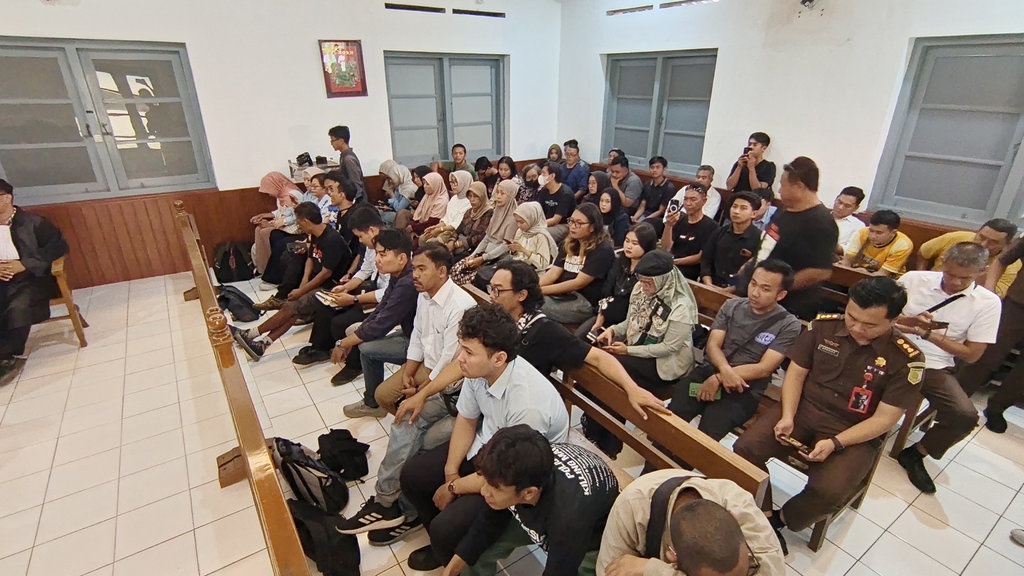Tiga Aktivis Demo Agustus 2025 di Solo Divonis Bebas Tiga Aktivis Demo Agustus 2025 di Solo Divonis Bebas
