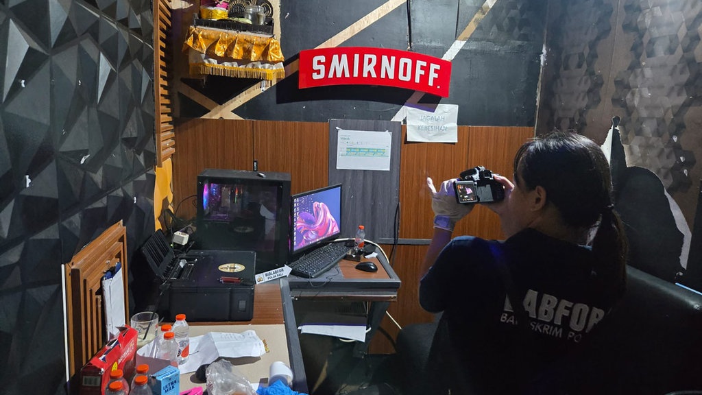 Bareskrim Polri Bongkar Peredaran Narkoba di 2 Klub Malam Bali Bareskrim Polri Bongkar Peredaran Narkoba di 2 Klub Malam Bali