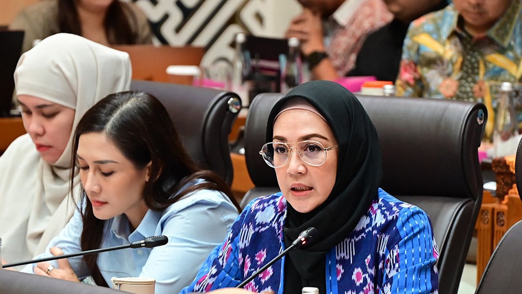 Dina Lorenza Dorong Keberpihakan Bioskop terhadap Film Daerah