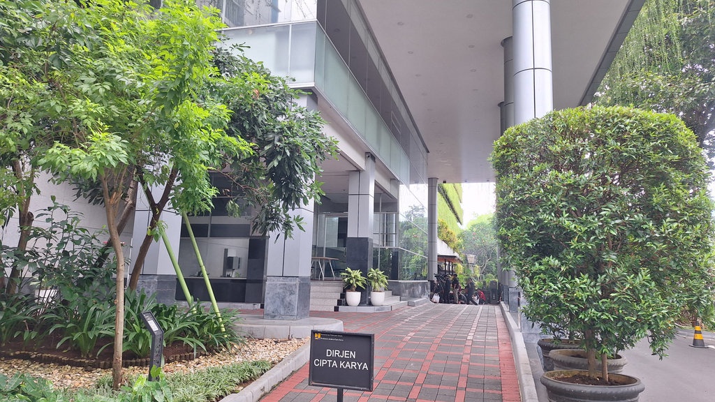 Geledah Kantor Kementerian PU, Kejati DKI Sita Dokumen & BBE Geledah Kantor Kementerian PU, Kejati DKI Sita Dokumen & BBE