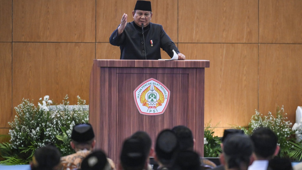 Prabowo: Jangan Terkesima Asing, Kita Hormati Budaya Sendiri Prabowo: Jangan Terkesima Asing, Kita Hormati Budaya Sendiri