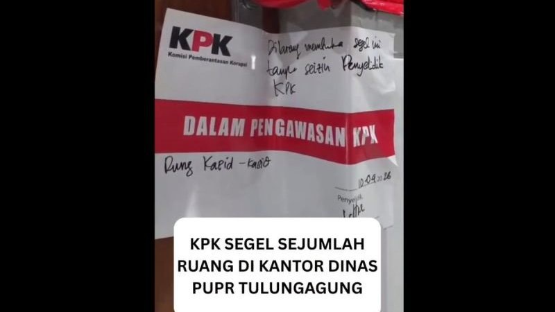 KPK Segel 4 Ruangan di Dinas PUPR usai OTT Bupati Tulungagung KPK Segel 4 Ruangan di Dinas PUPR usai OTT Bupati Tulungagung
