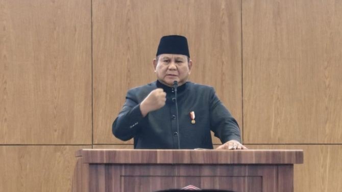 Prabowo Minta IPSI Jaga Kemurnian Pencak Silat Menuju Olimpiade Prabowo Minta IPSI Jaga Kemurnian Pencak Silat Menuju Olimpiade