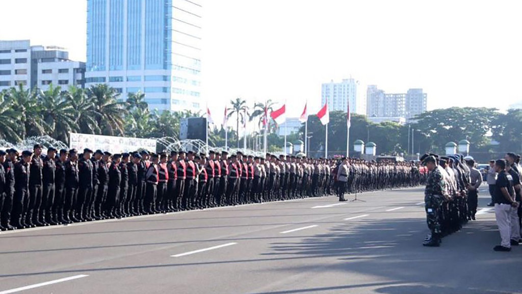 1.948 Personel Gabungan Amankan Aksi Unjuk Rasa Buruh di DPR 1.948 Personel Gabungan Amankan Aksi Unjuk Rasa Buruh di DPR