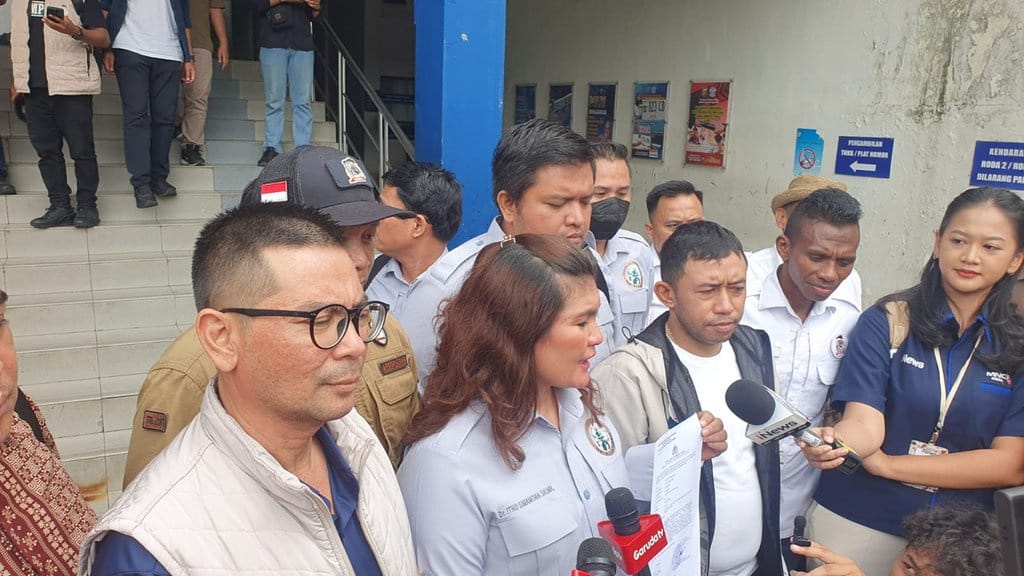 Feri Amsari Dilaporkan ke Polisi usai Kritik Swasembada Pangan Feri Amsari Dilaporkan ke Polisi usai Kritik Swasembada Pangan