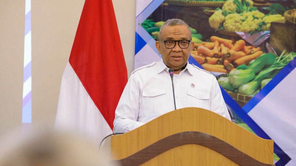 Wamenaker Nilai Kompetisi Teknisi HP ATPJ Perluas Peluang Kerja Wamenaker Nilai Kompetisi Teknisi HP ATPJ Perluas Peluang Kerja