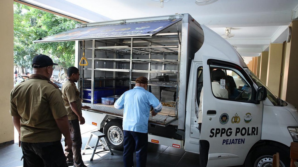 SPPG Polri Mulai Terapkan Sistem Prasmanan, Perdana di Pejaten SPPG Polri Mulai Terapkan Sistem Prasmanan, Perdana di Pejaten