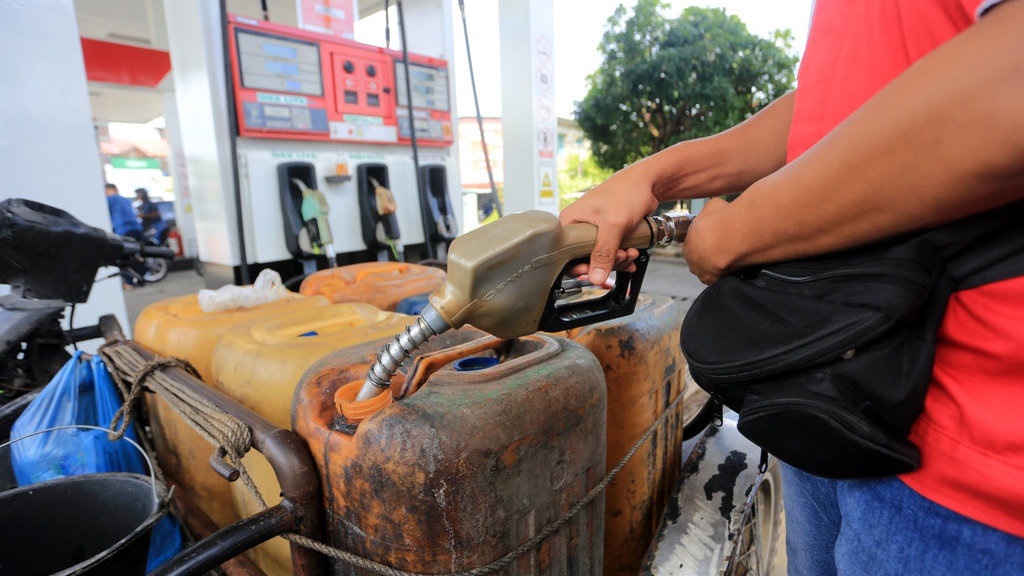 Bahlil Sebut Stok BBM Nasional Aman meski Konflik Iran Memanas Bahlil Sebut Stok BBM Nasional Aman meski Konflik Iran Memanas