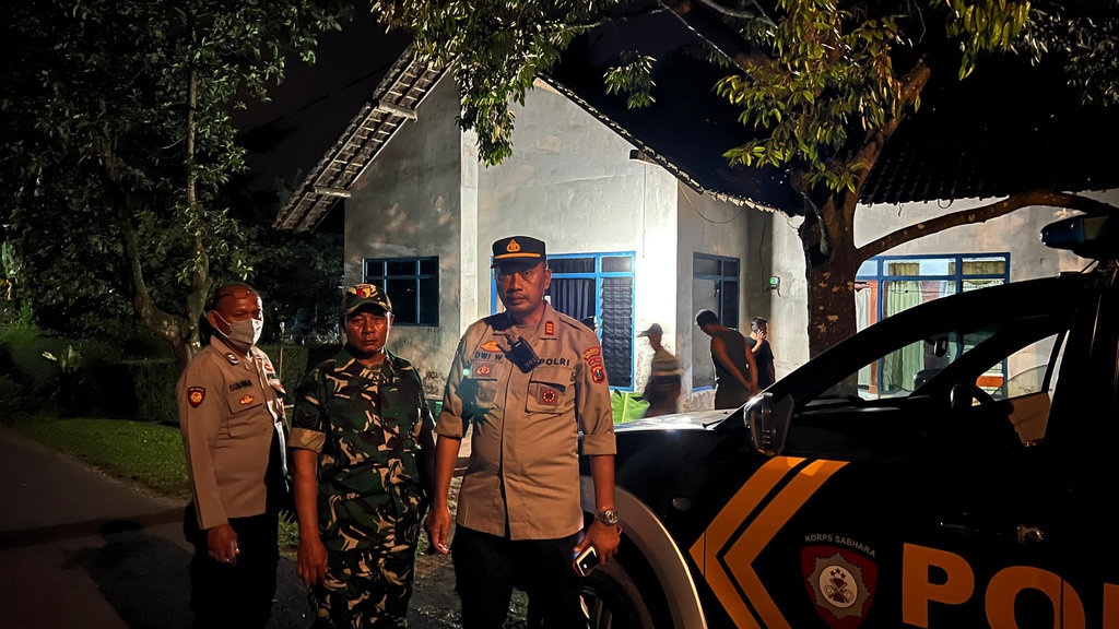 Suami Bakar Istri & Diri Sendiri di Banyuwangi usai Cekcok Suami Bakar Istri & Diri Sendiri di Banyuwangi usai Cekcok