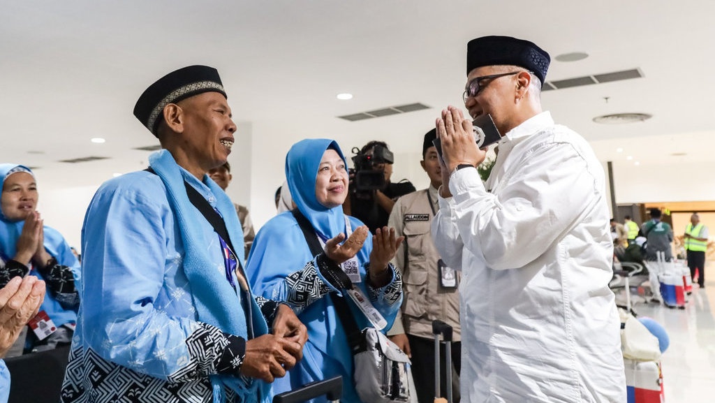 Kemenhaj Apresiasi Saudi Beri Layanan Fast Track Jemaah Haji RI Kemenhaj Apresiasi Saudi Beri Layanan Fast Track Jemaah Haji RI