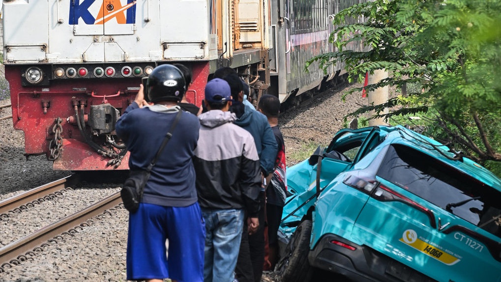 25 Perjalanan KA Jarak Jauh Terganggu Imbas Insiden di Bekasi 25 Perjalanan KA Jarak Jauh Terganggu Imbas Insiden di Bekasi