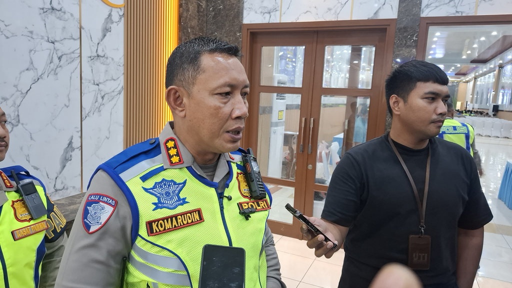 Kecelakaan Kereta di Bekasi, Polisi Periksa Sopir Taksi Green SM Kecelakaan Kereta di Bekasi, Polisi Periksa Sopir Taksi Green SM