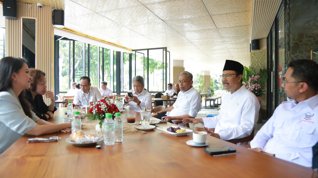 Mensos dan Gubernur Malut Dorong Pembangunan Layanan Terpadu Mensos dan Gubernur Malut Dorong Pembangunan Layanan Terpadu