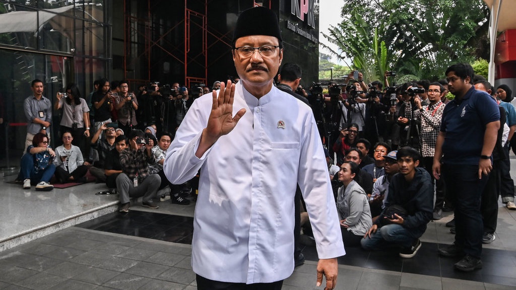 Gus Ipul: Pengadaan Sepatu Rp27 M Sudah Jalan, 2026 Dikaji KPK Gus Ipul: Pengadaan Sepatu Rp27 M Sudah Jalan, 2026 Dikaji KPK