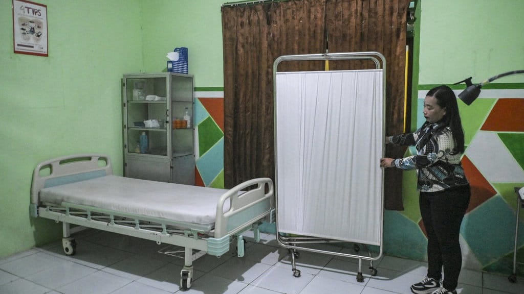 Menkes Targetkan 10.000 Puskesmas Punya X-Ray dalam 3 Tahun Menkes Targetkan 10.000 Puskesmas Punya X-Ray dalam 3 Tahun