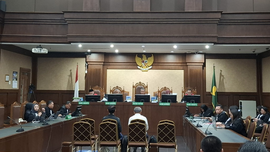 Hakim Mulyono Dissenting Opinion untuk 2 Eks Pejabat Pertamina Hakim Mulyono Dissenting Opinion untuk 2 Eks Pejabat Pertamina