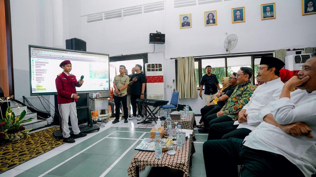 Gus Ipul Puji Kemajuan Siswa SR Pati: Makin Sehat & Berprestasi Gus Ipul Puji Kemajuan Siswa SR Pati: Makin Sehat & Berprestasi