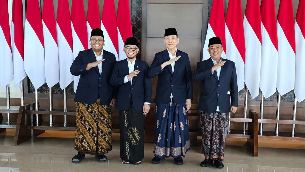 Wamenhaj Dahnil Minta Jemaah Haji Laporkan Bila Ada Pungli Wamenhaj Dahnil Minta Jemaah Haji Laporkan Bila Ada Pungli